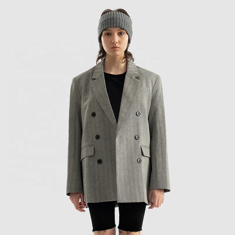 Übergroßer Damenblazer mit doppelter Knopfleiste